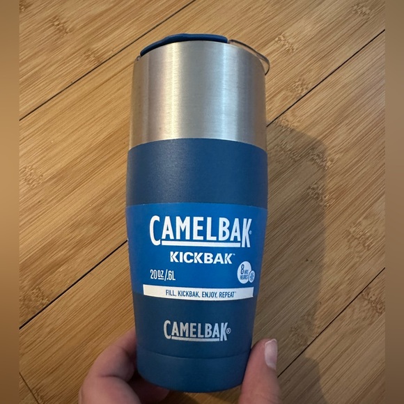 Camelbak Kickbak 20z Insulated Tumbler - Picture 1 of 4